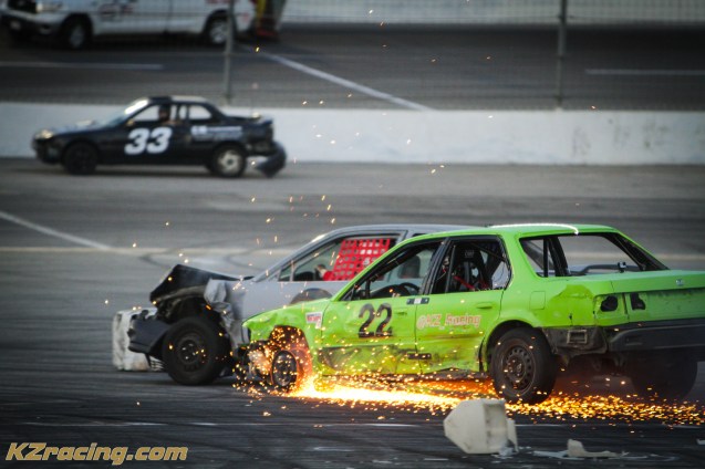 No front tire - no problem - Derek stops for nothing.